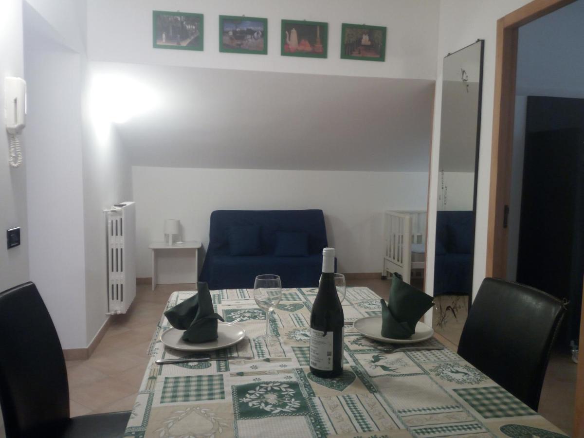 The Holiday House Hotell Santeramo in Colle Eksteriør bilde