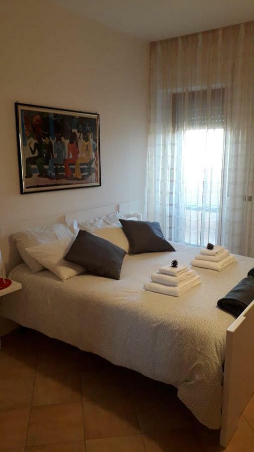 The Holiday House Hotell Santeramo in Colle Eksteriør bilde