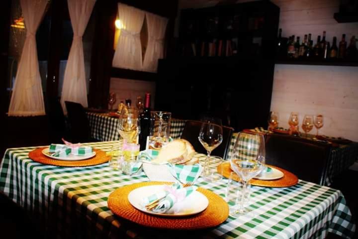 The Holiday House Hotell Santeramo in Colle Eksteriør bilde