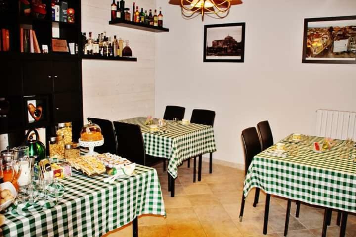 The Holiday House Hotell Santeramo in Colle Eksteriør bilde