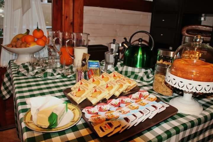 The Holiday House Hotell Santeramo in Colle Eksteriør bilde